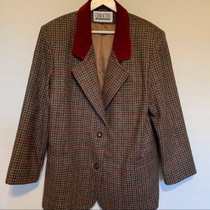Vintage Brown Houndstooth with Maroon Suede Collar